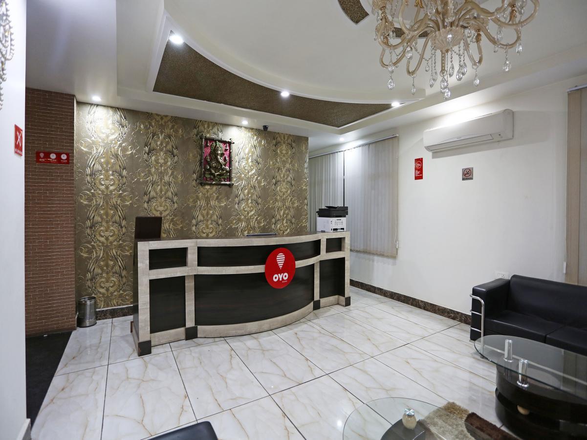 Oyo 4635 Sheetal Hotel ฮัดวานี ภายนอก รูปภาพ